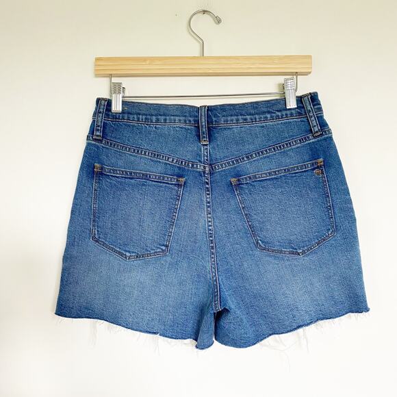 Madewell High Rise Raw Hem Denim Shorts in Medium Blue Size 28 - Picture 6 of 9
